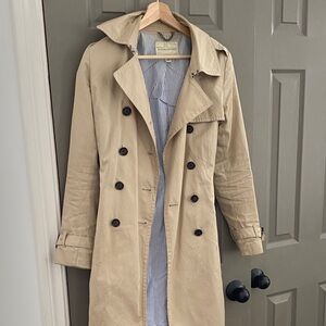 Classic Banana Republic Trench, Size Small
